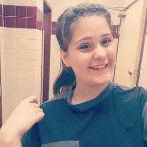 Meet your Posher, Michaela